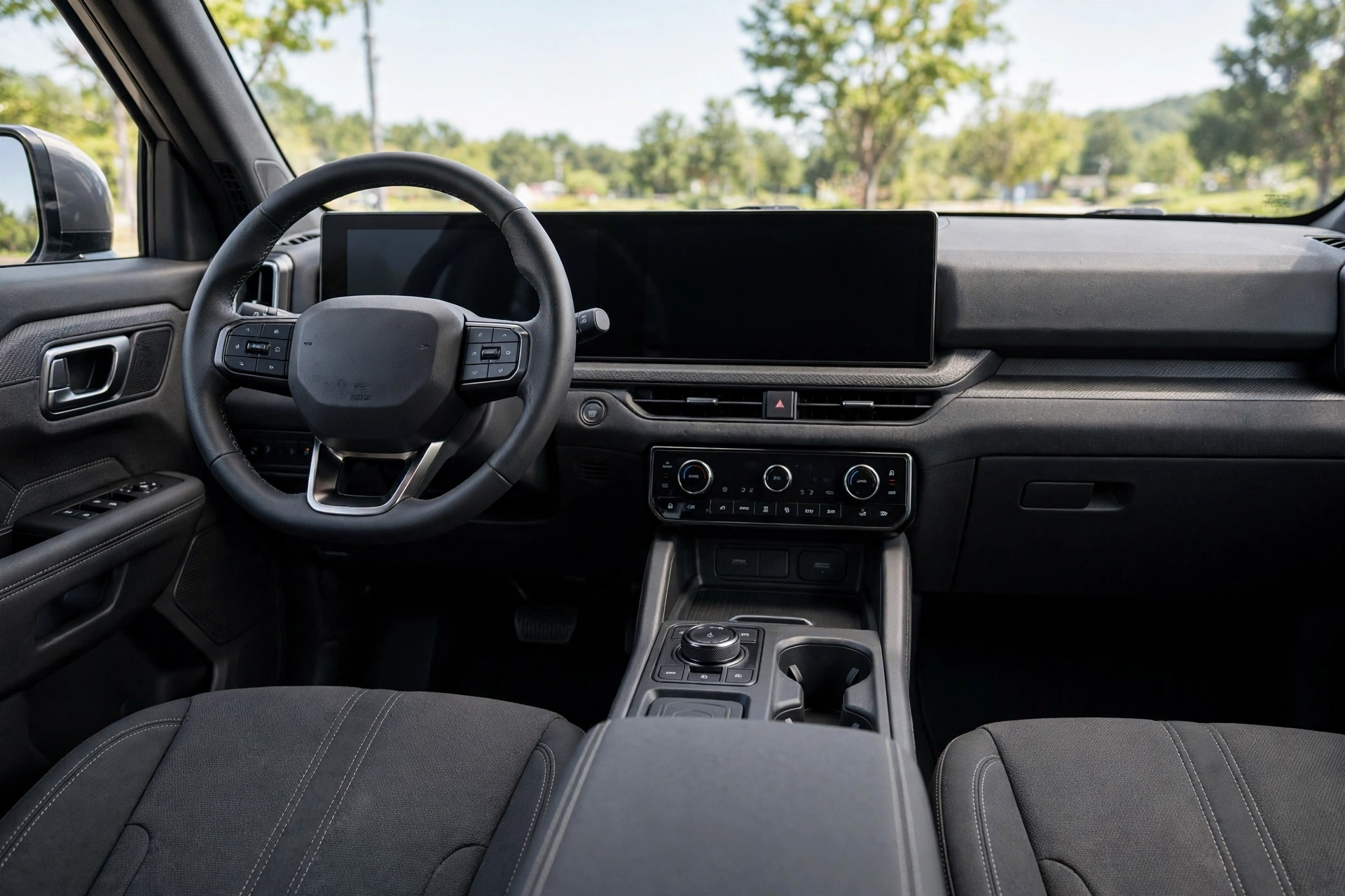 Interior oficial del KGM Torres G15T