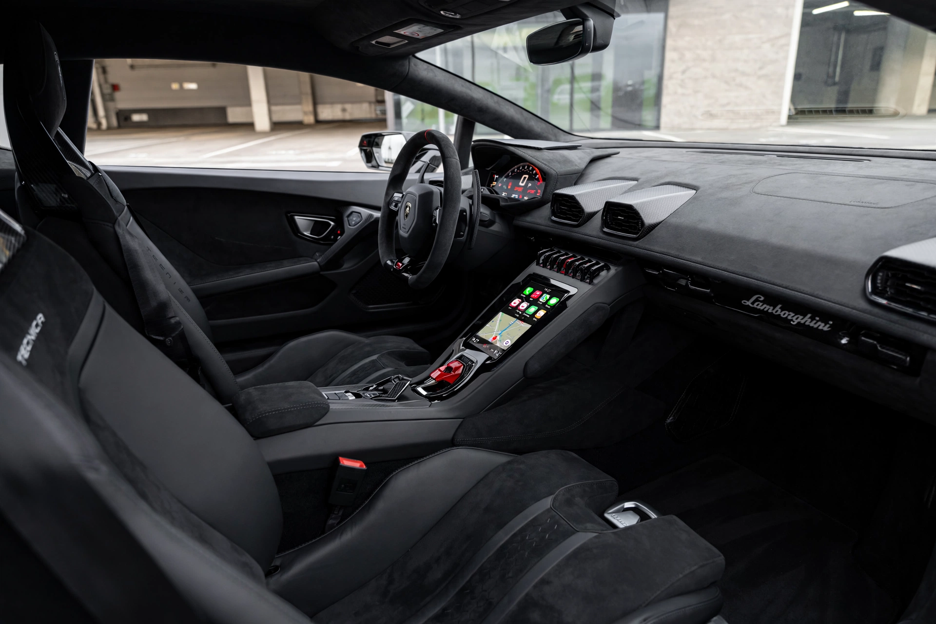 Interior oficial del Lamborghini Huracán Tecnica