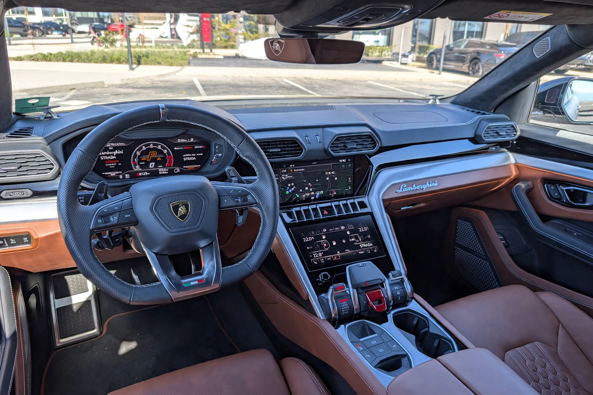 Interior oficial del Lamborghini Urus S