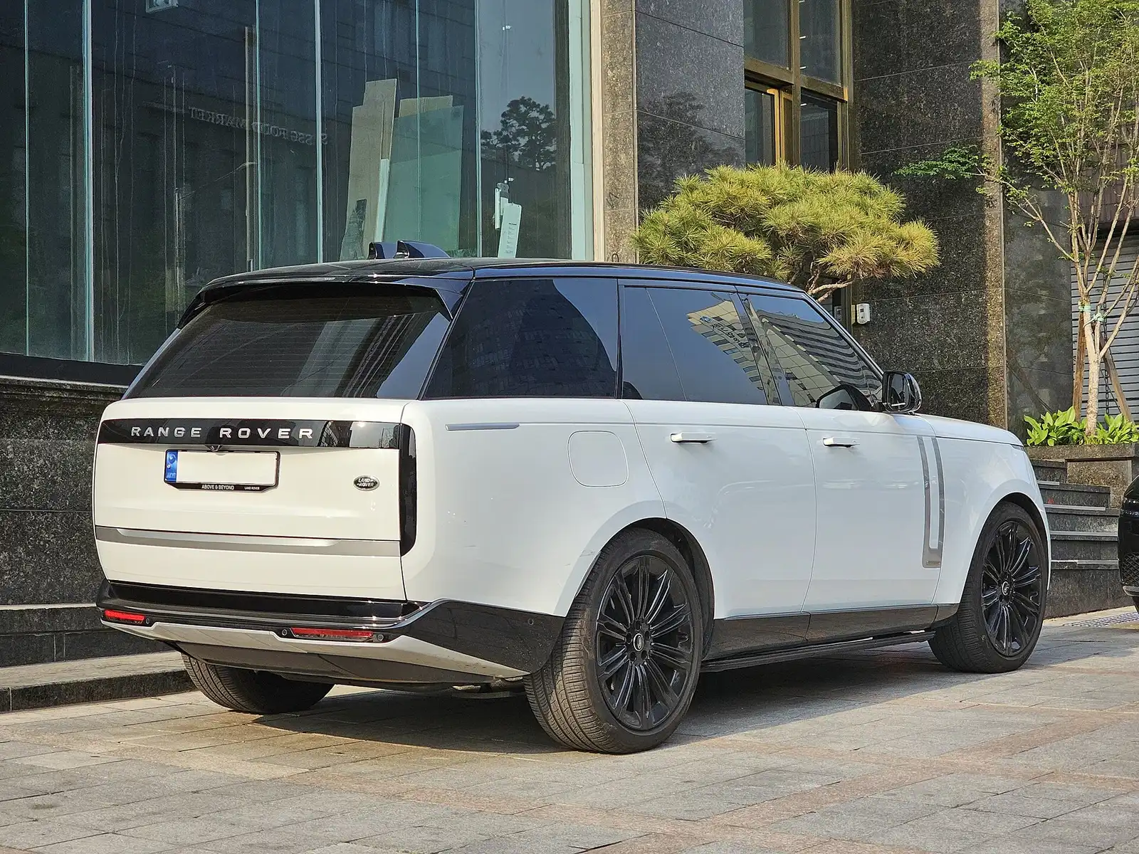 Land Rover Range Rover P530
