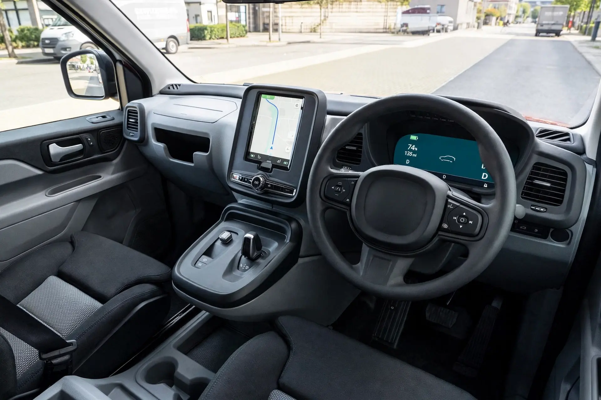 Interior oficial del LEVC VN5