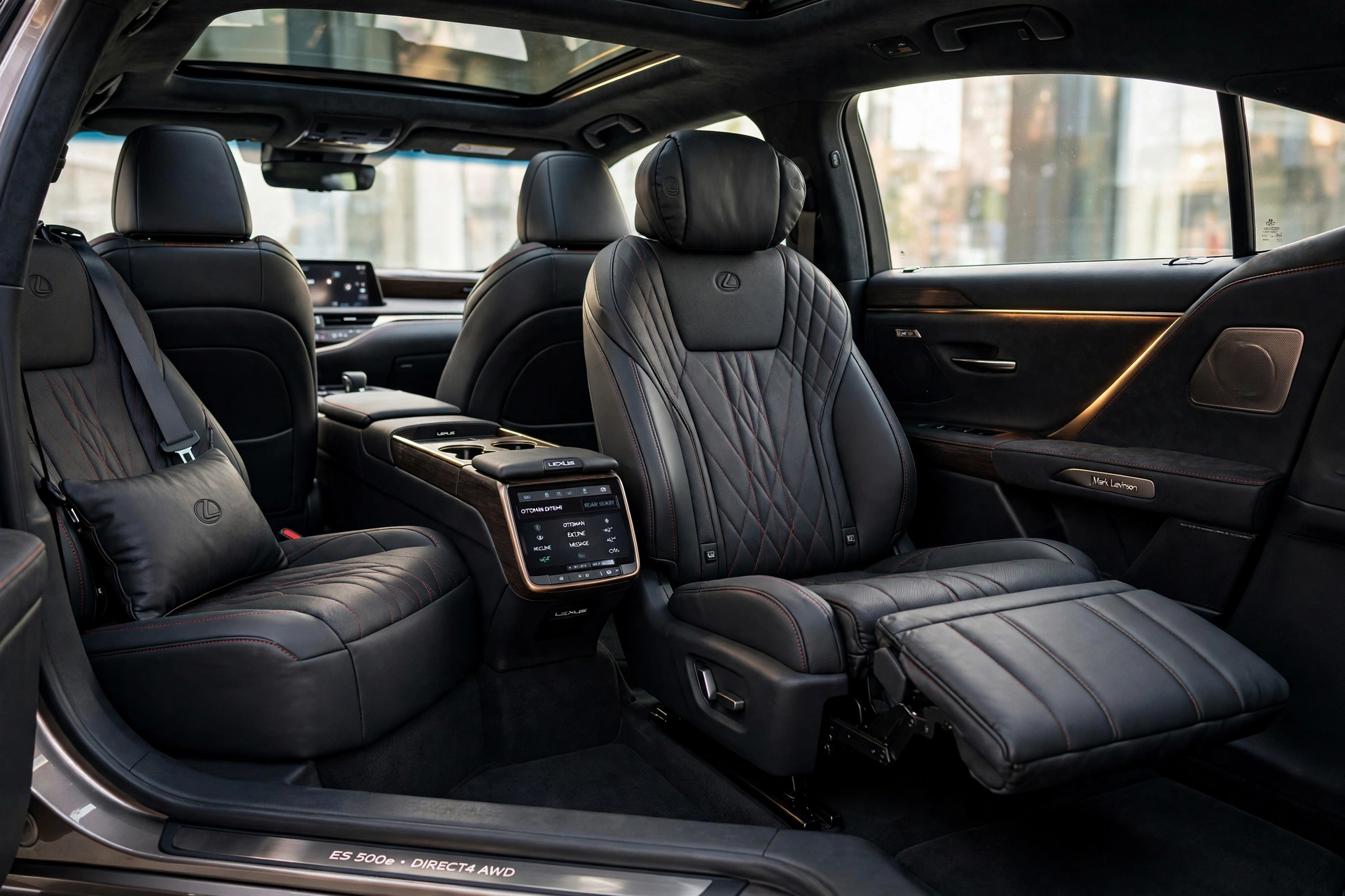 Interior oficial del Lexus ES 500e