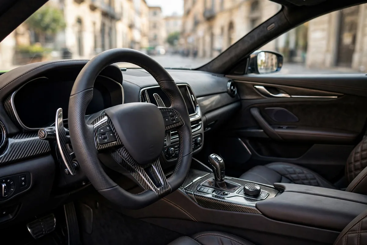 Interior oficial del Maserati Quattroporte Trofeo