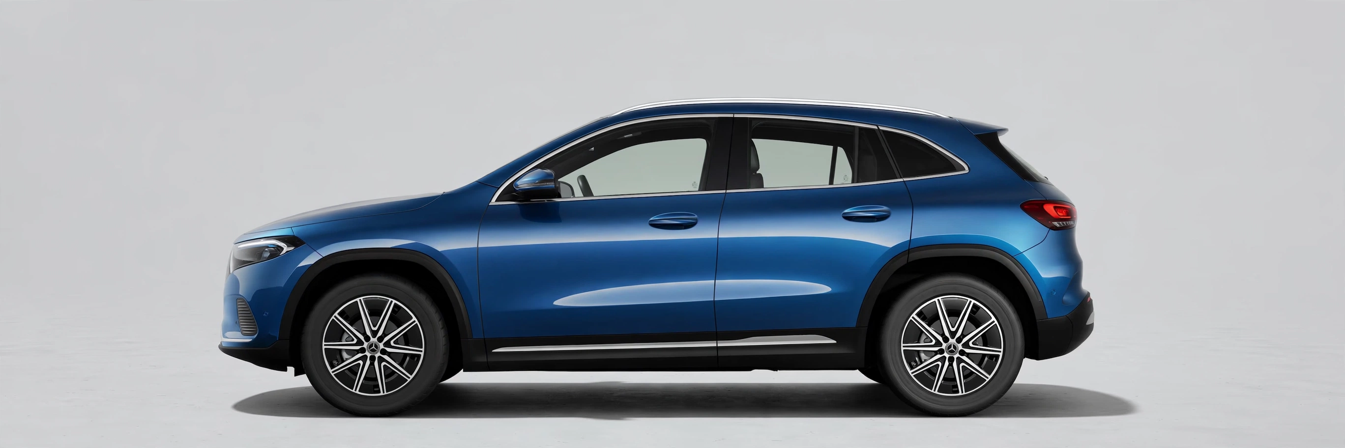 Mercedes EQA 250+, vista lateral