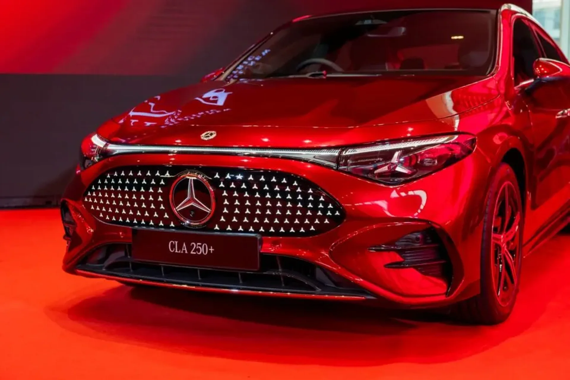 Mercedes-Benz CLA 250+ con tecnología EQ