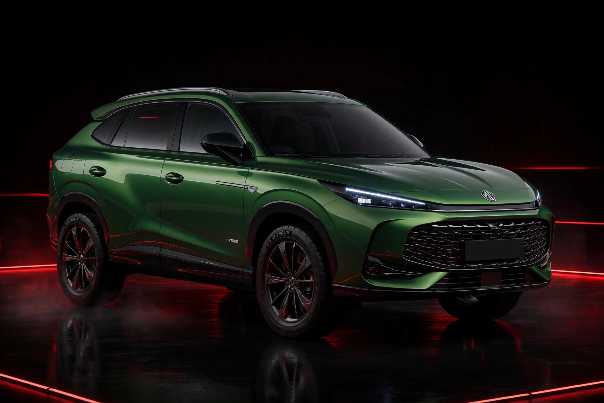 MG HS Hybrid+, tres cuartos delantero