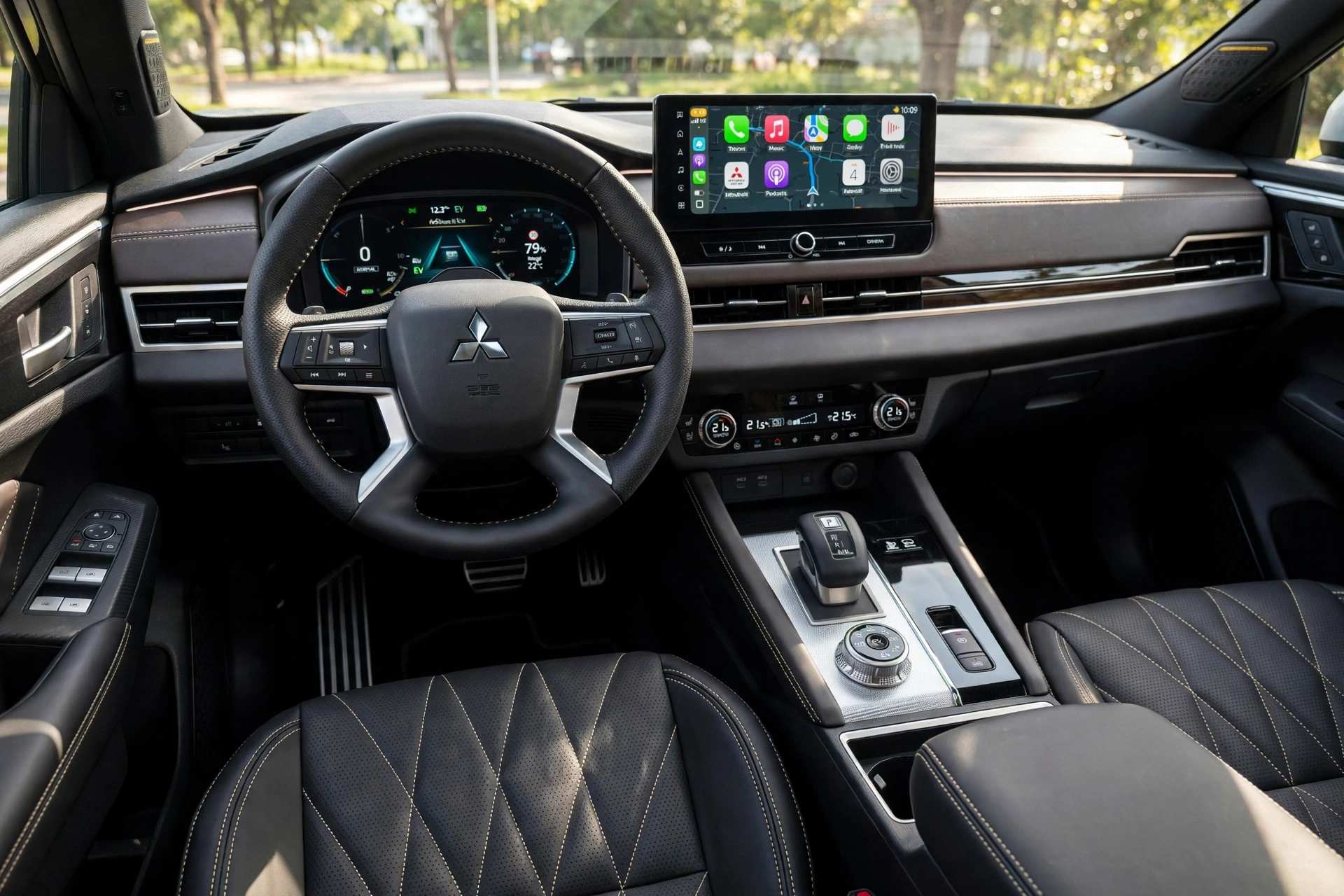 Interior oficial del Mitsubishi Outlander PHEV