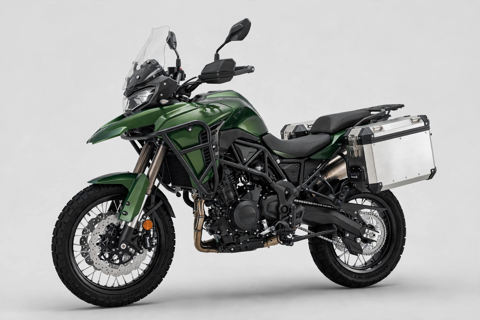 Foto oficial de la Benelli TRK 702 X