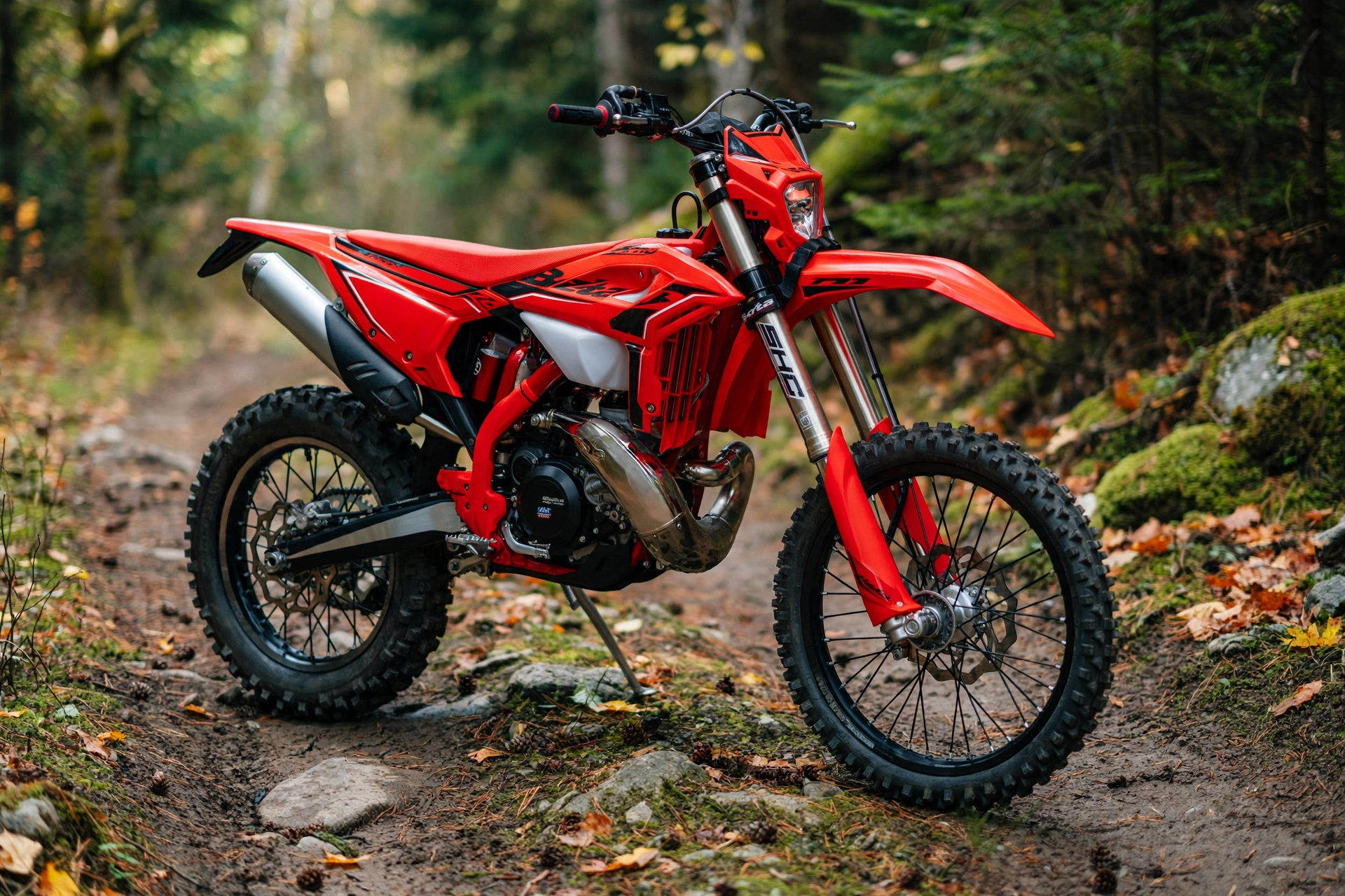 Beta RR X-Pro 300 2026 en una zona de hard enduro
