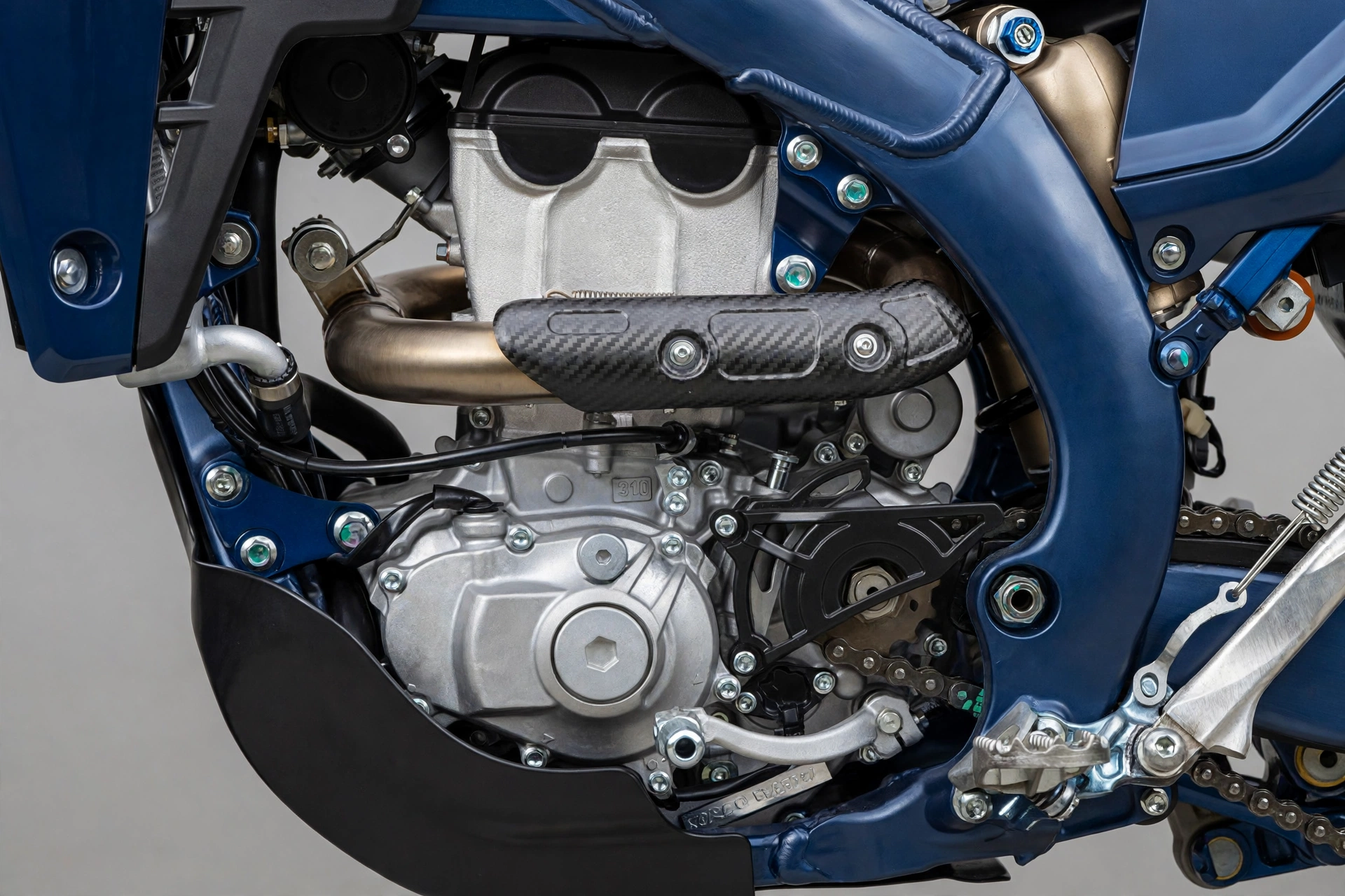 Detalle del motor de la Fantic XEF 310 2025