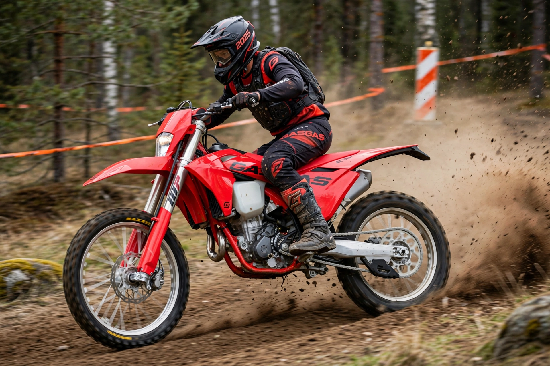 GasGas EC 250F 2025 en una crono de enduro