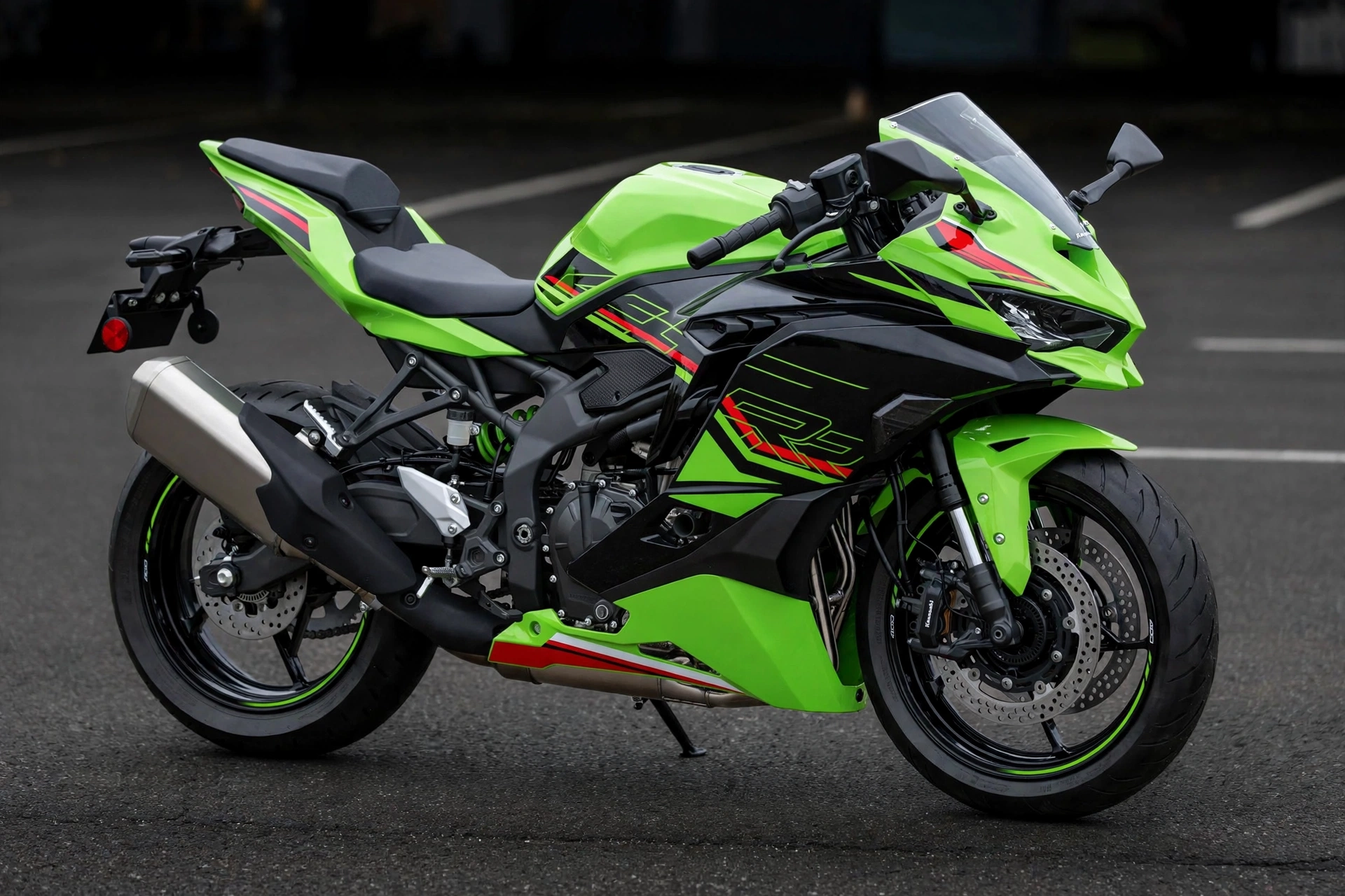 Foto oficial de la Kawasaki Ninja ZX-4R