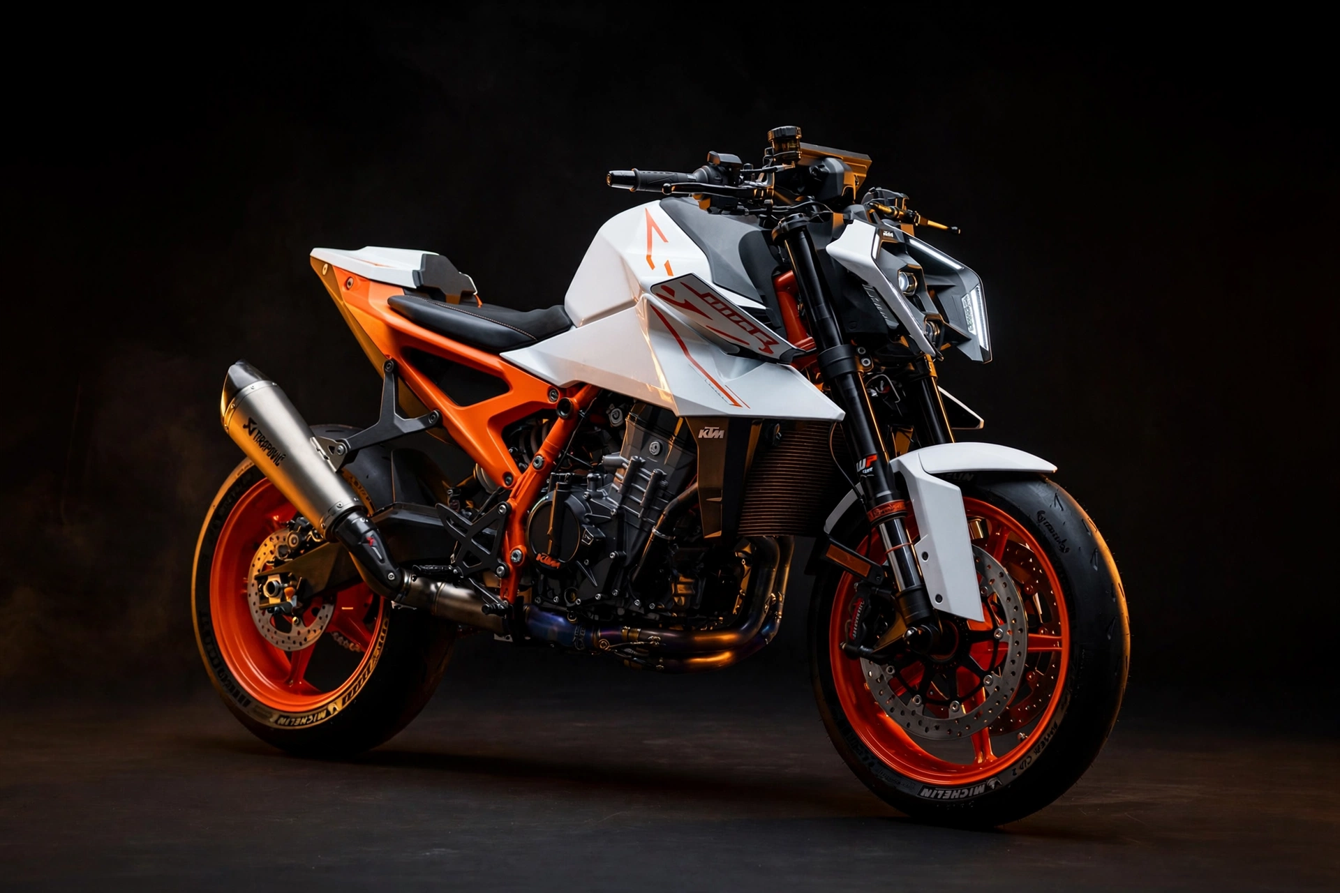 Foto oficial de la KTM 990 Duke R