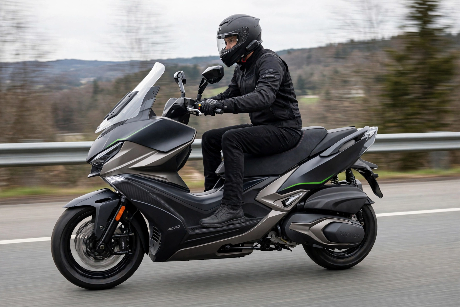 Kymco Xciting VS 400 en carretera