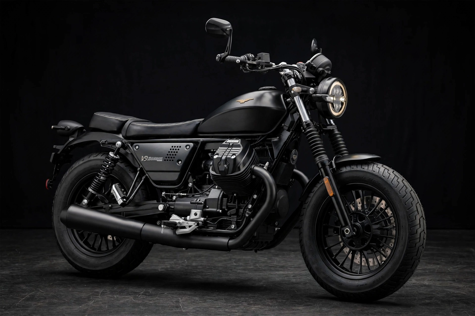 Foto oficial de la Moto Guzzi V9 Bobber