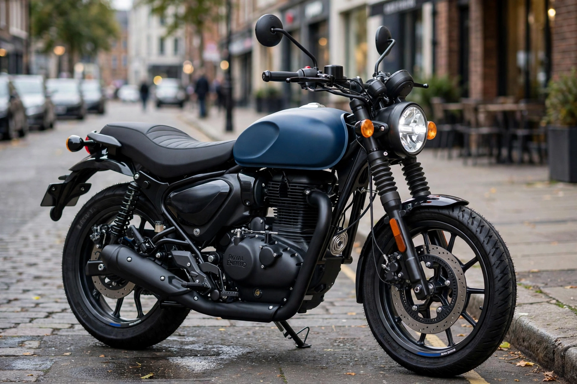 Royal Enfield Hunter 350 en ciudad