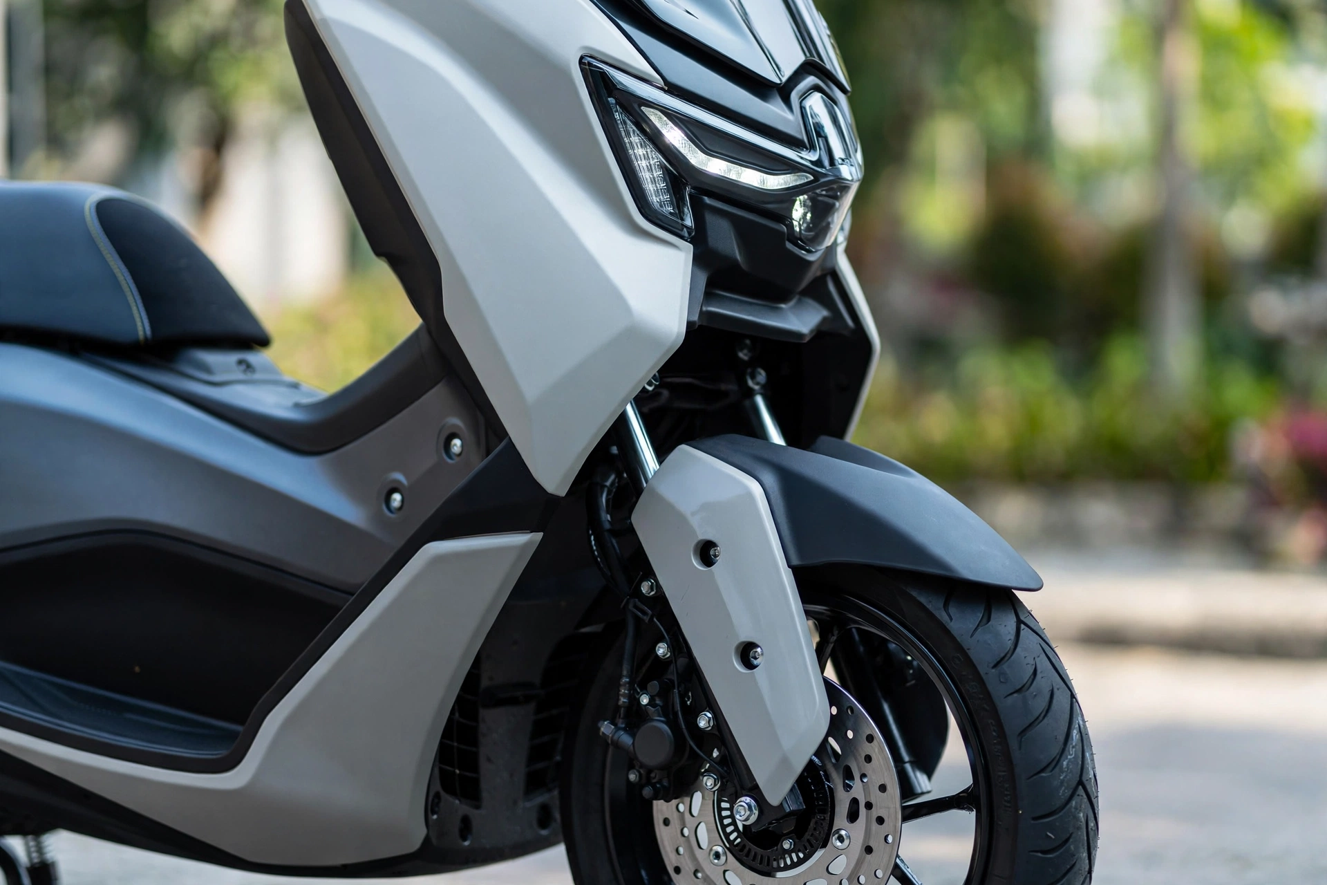 Yamaha NMAX 125 2025, vista lateral