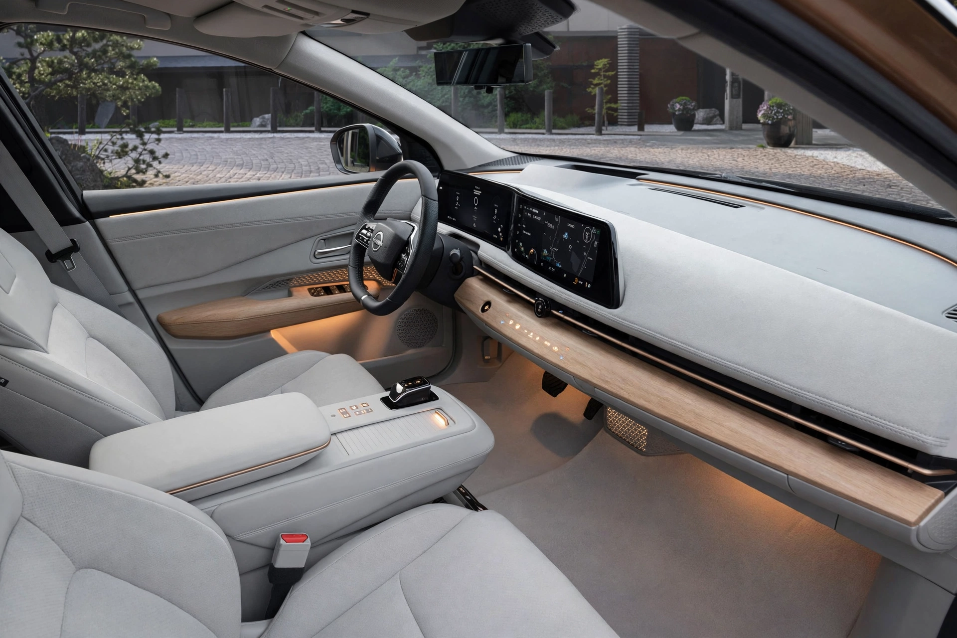 Interior oficial del Nissan Ariya 87 kWh 242 CV