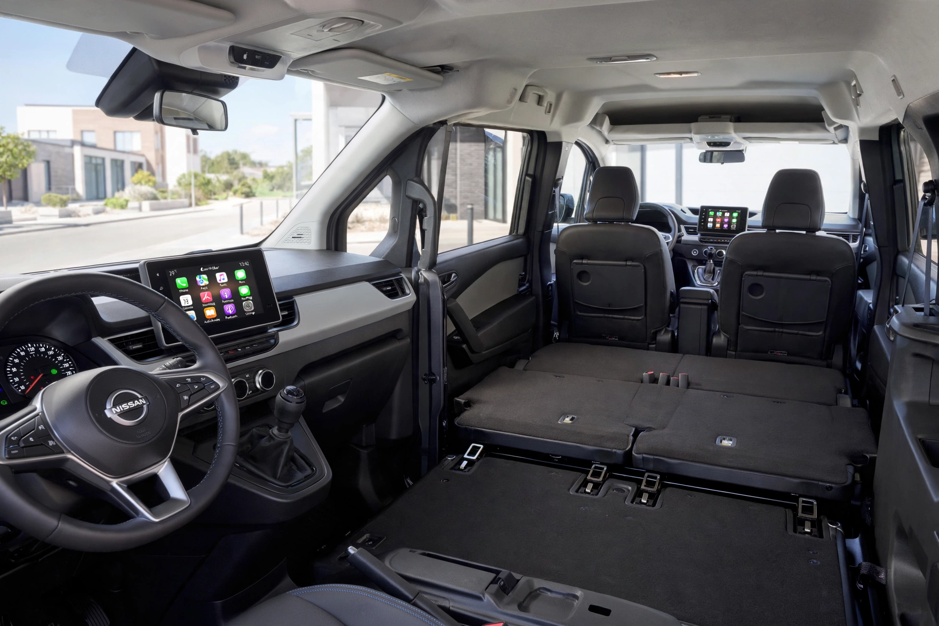 Interior oficial del Nissan Townstar Combi 1.3G 130 CV