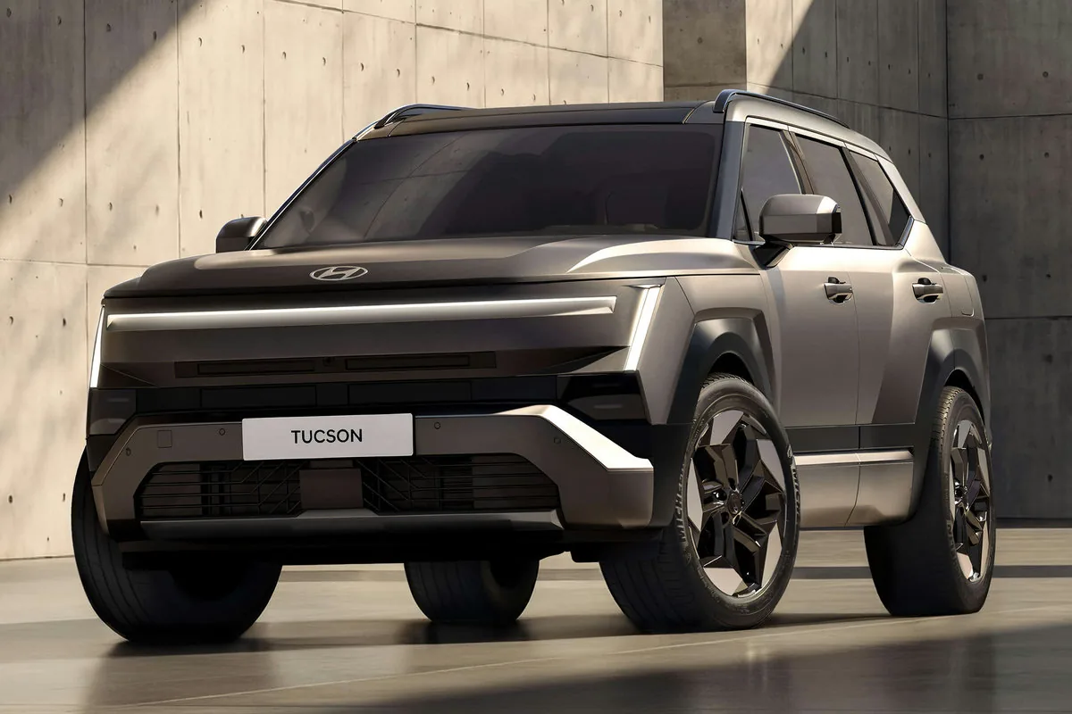Nuevo Hyundai Tucson 2027 gris, vista tres cuartos delantera