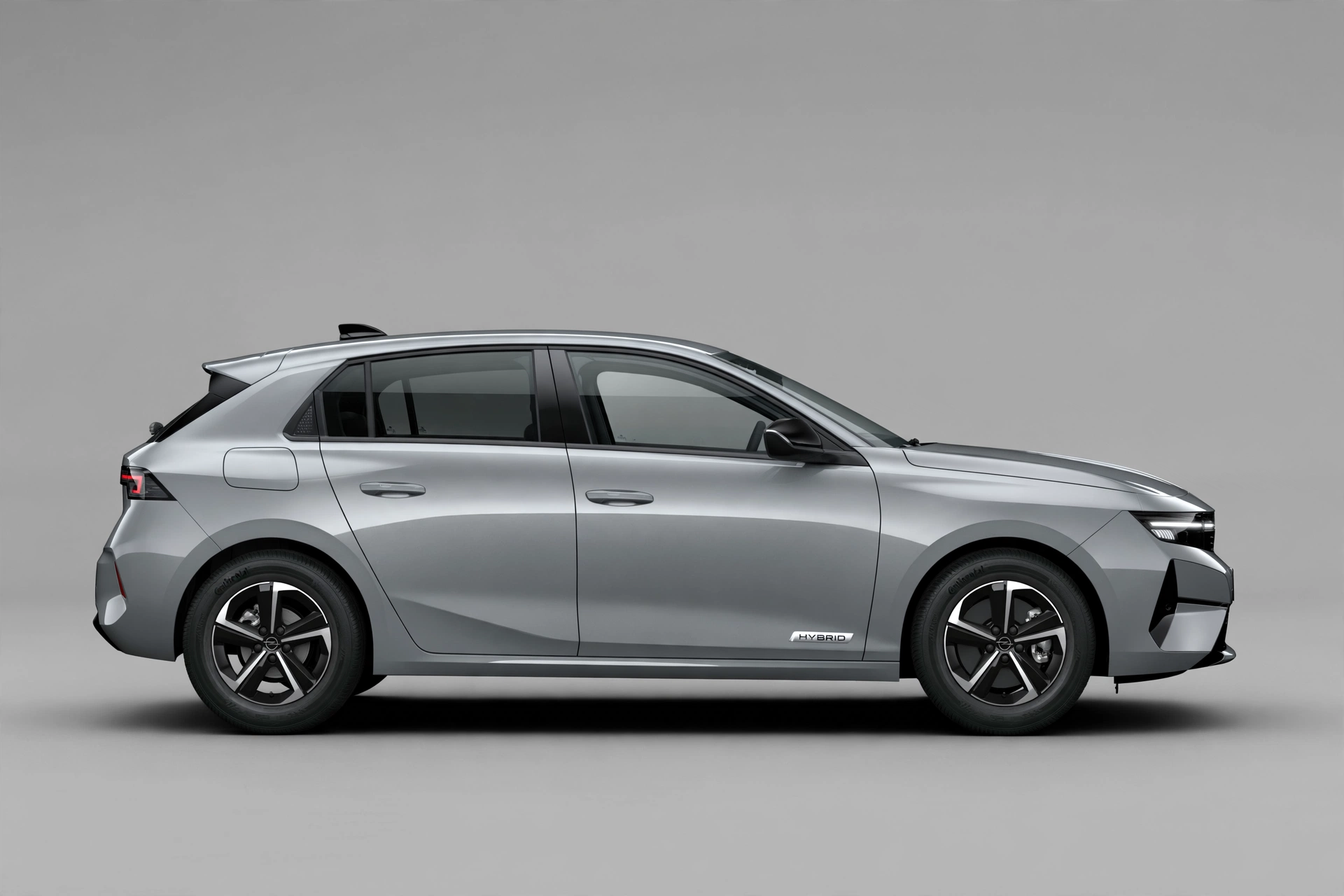 Opel Astra Hybrid 145, vista lateral