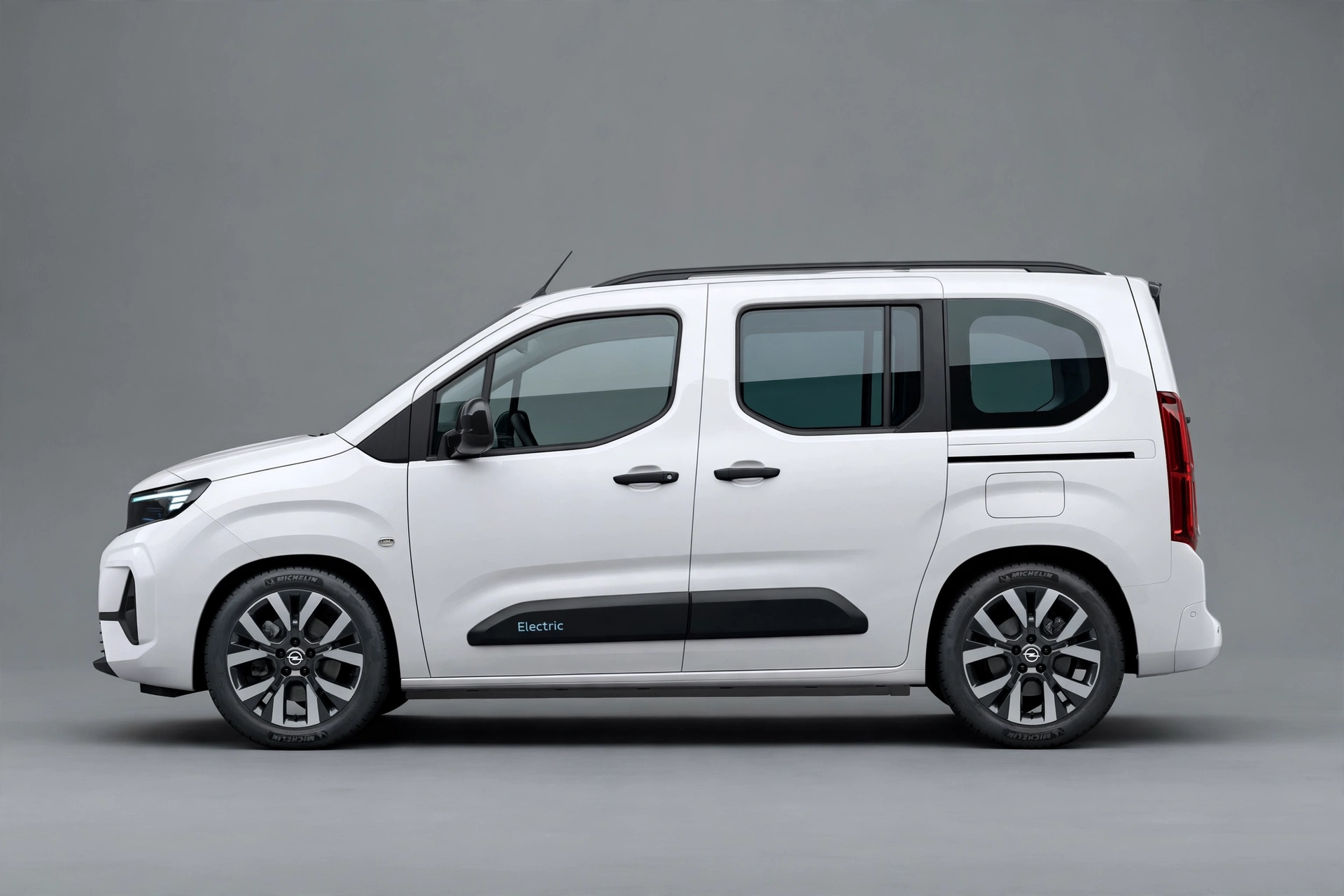 Opel Combo Electric, vista lateral