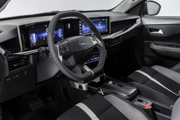 Interior oficial del Opel Frontera Electric