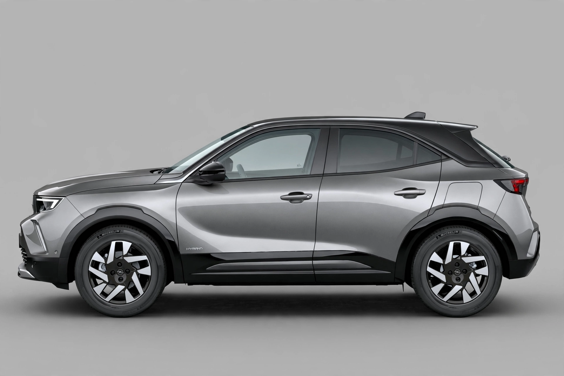 Opel Mokka Hybrid 136, vista lateral