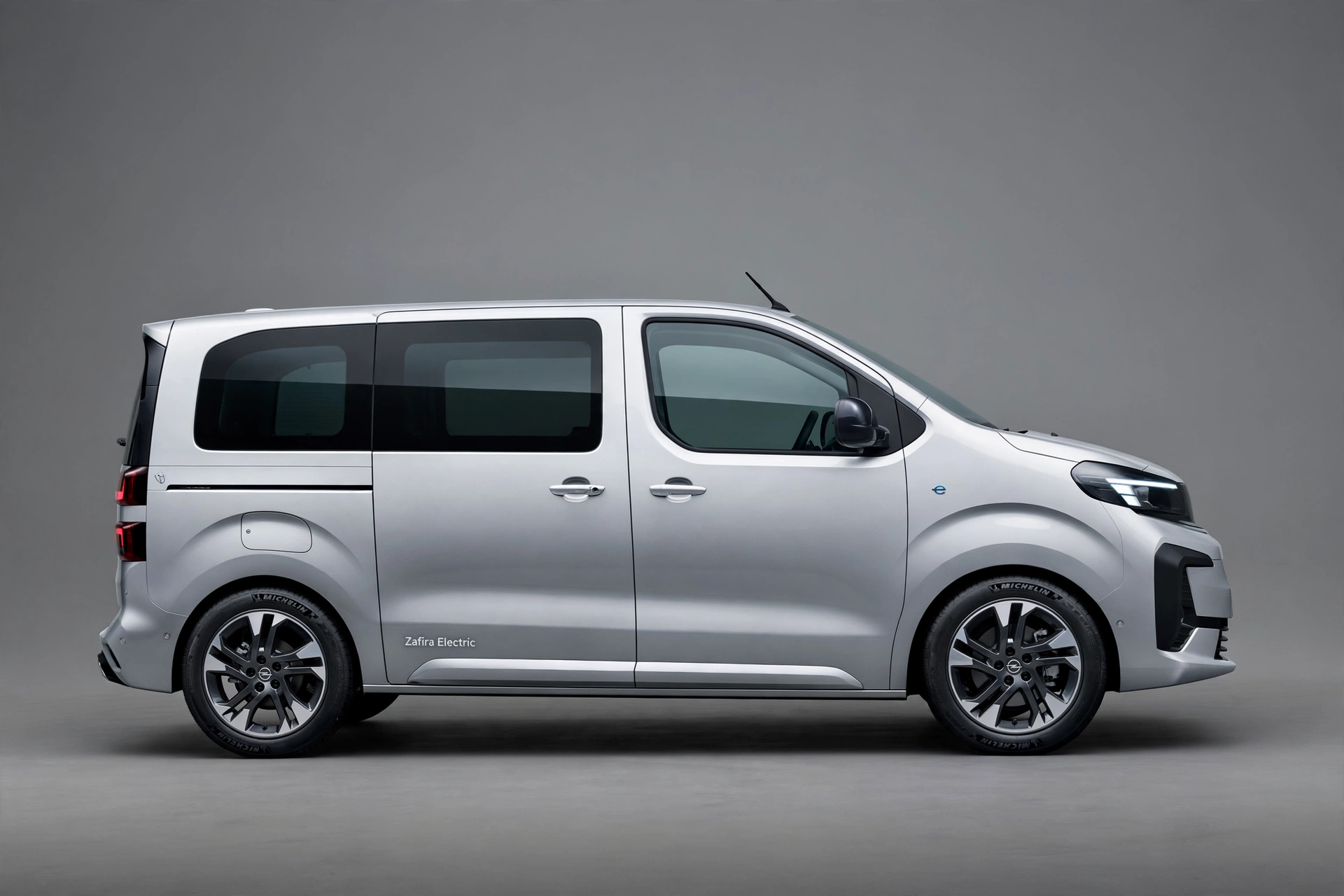 Opel Zafira Electric 50 kWh, vista lateral