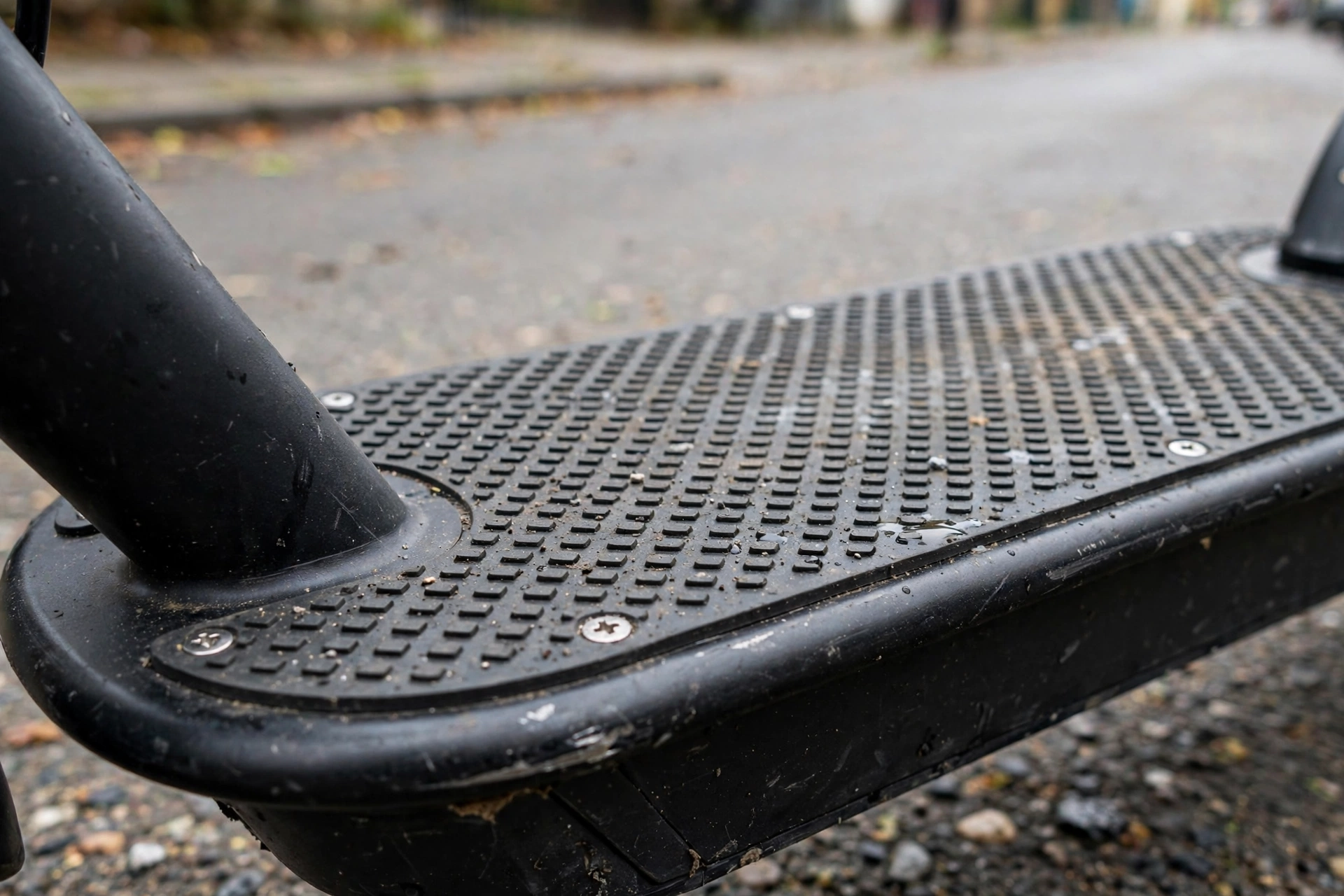 Detalle de la plataforma del Gotrax G3 Plus