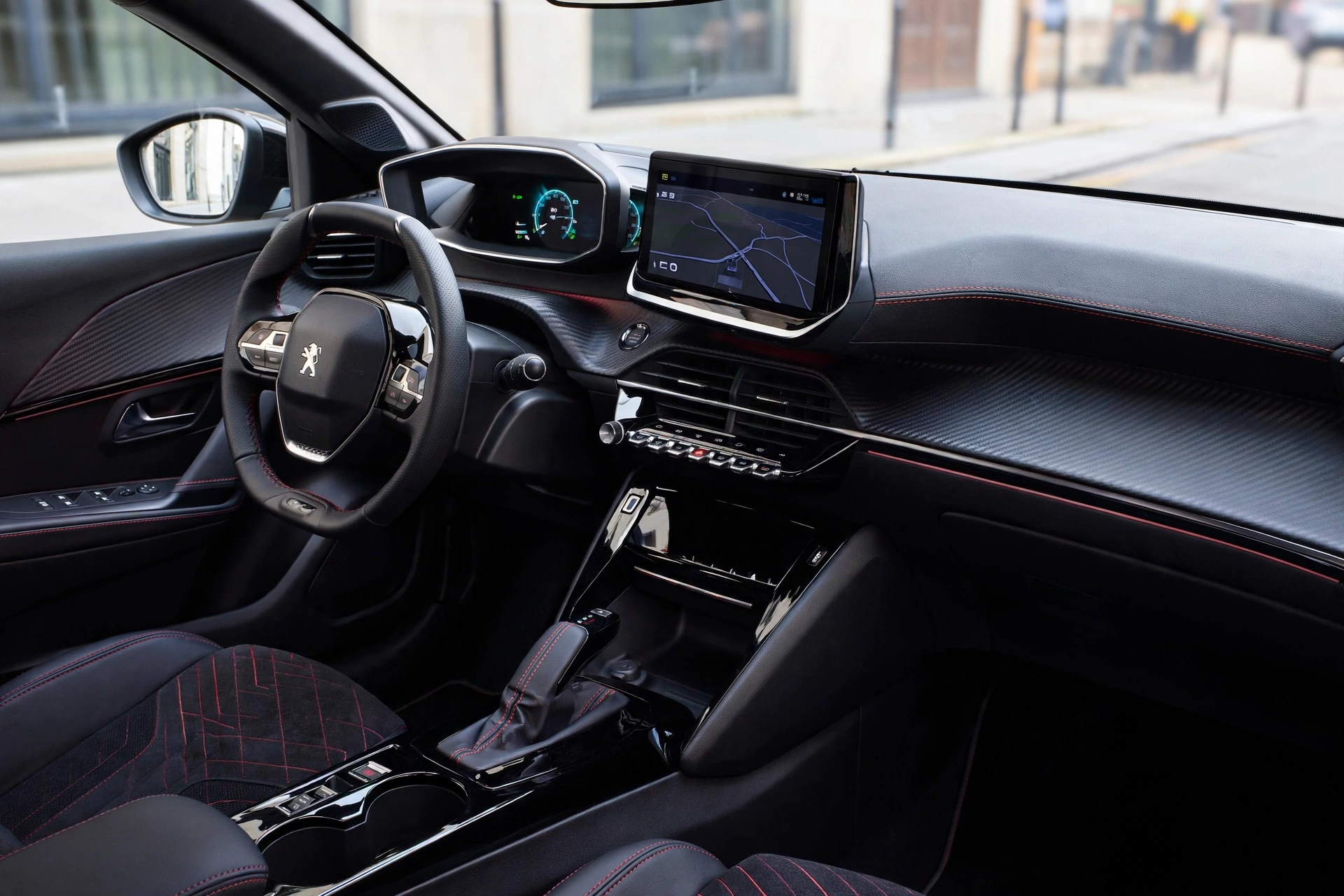 Interior oficial del Peugeot 208 Hybrid 110 e-DCS6