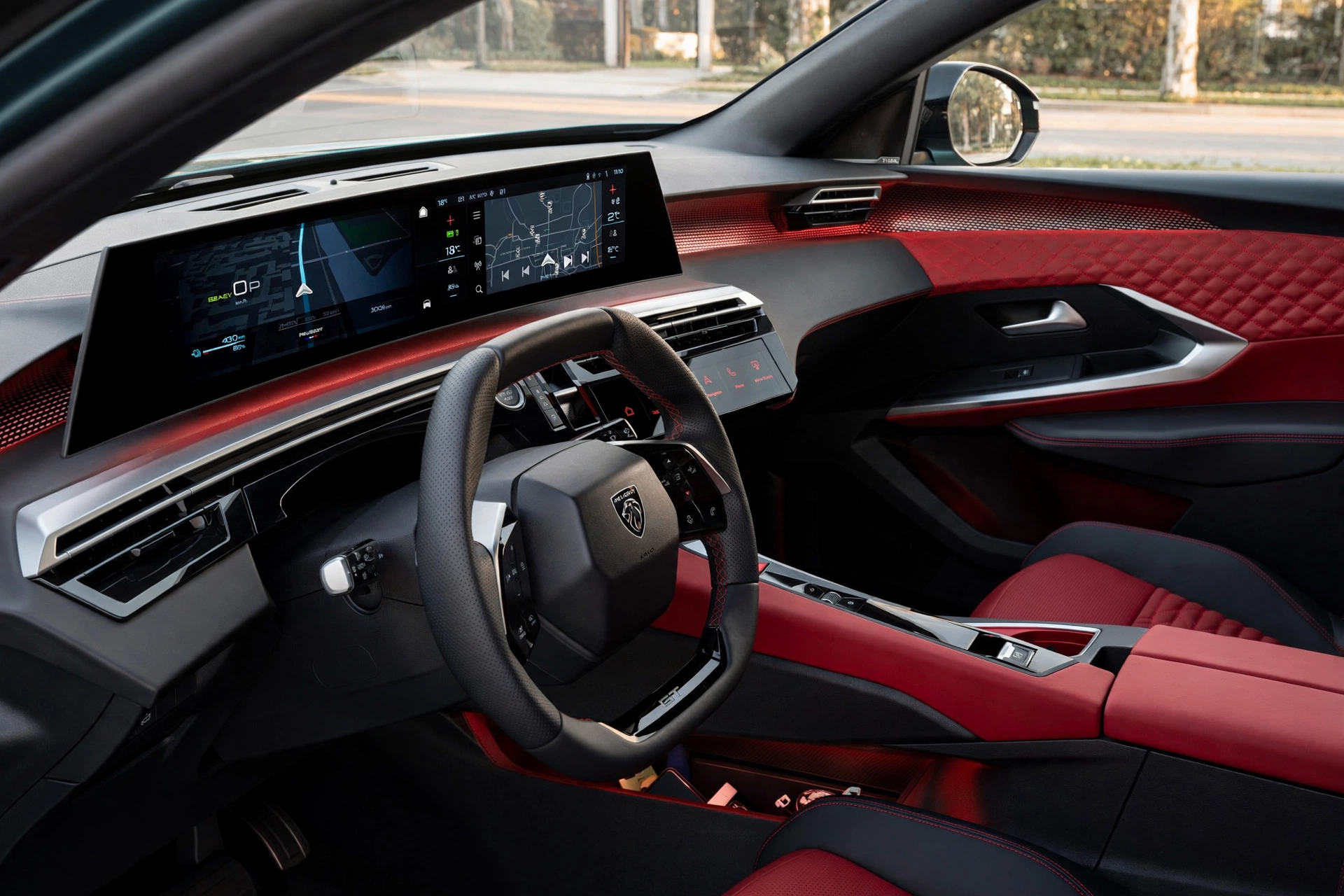 Interior del Peugeot 3008 híbrido enchufable con i-Cockpit panorámico