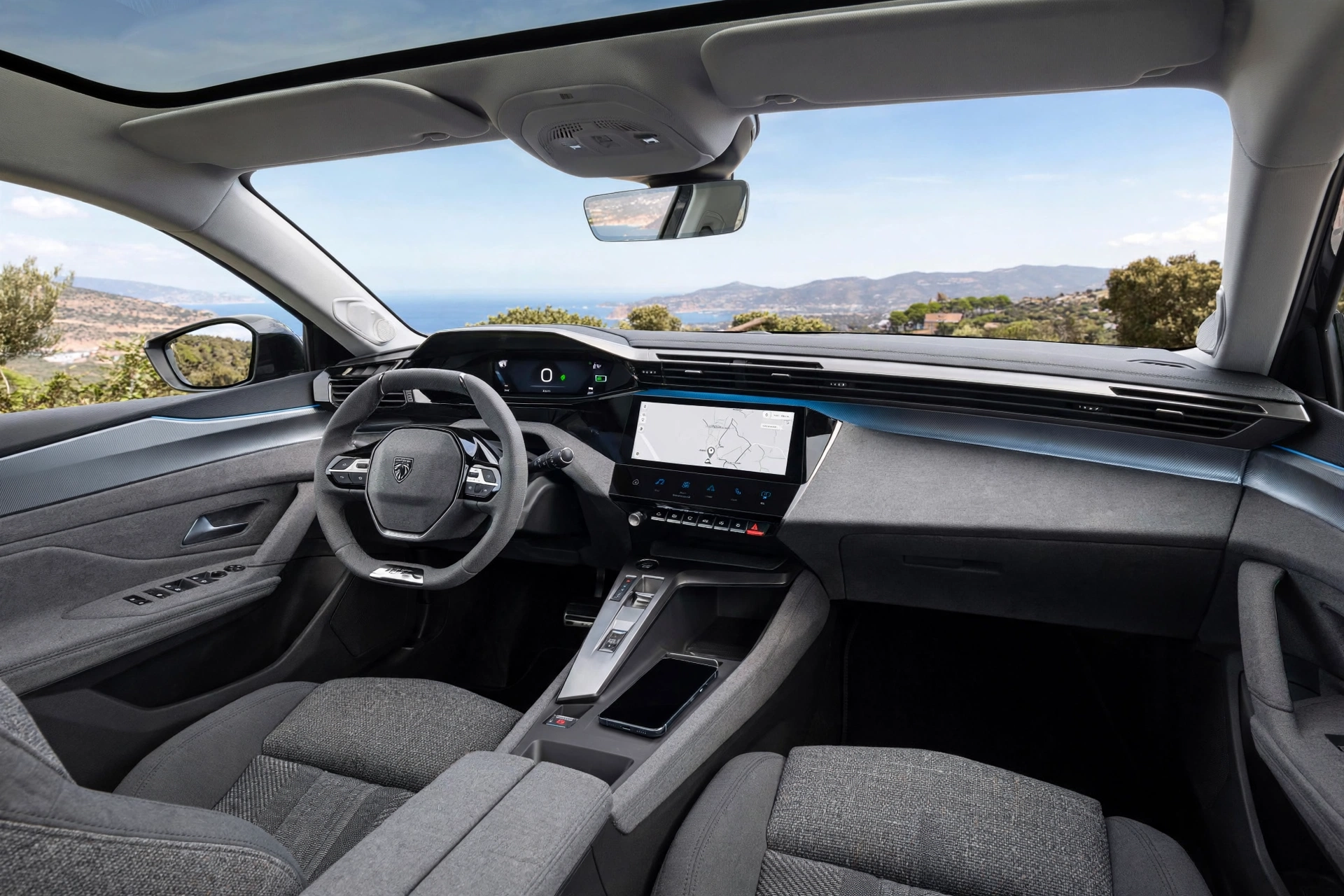 Interior oficial del Peugeot 408 Hybrid 145 e-DCS6