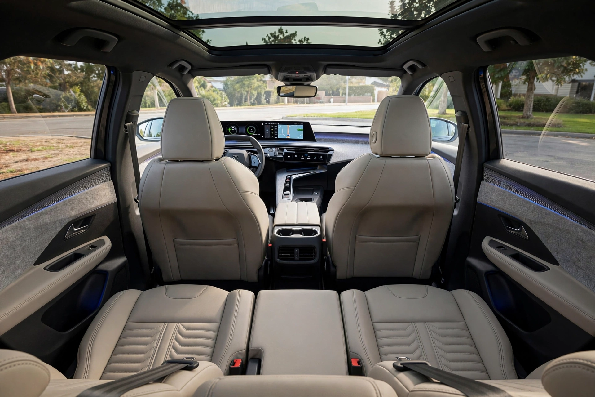 Interior de 7 plazas del Peugeot 5008 Hybrid