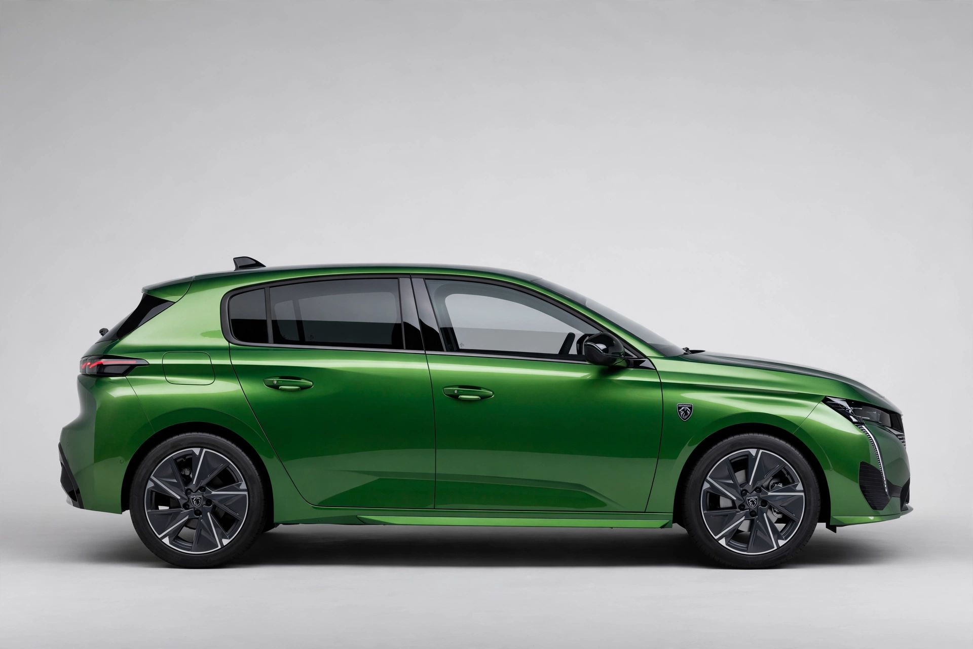 Peugeot E-308 Eléctrico 156