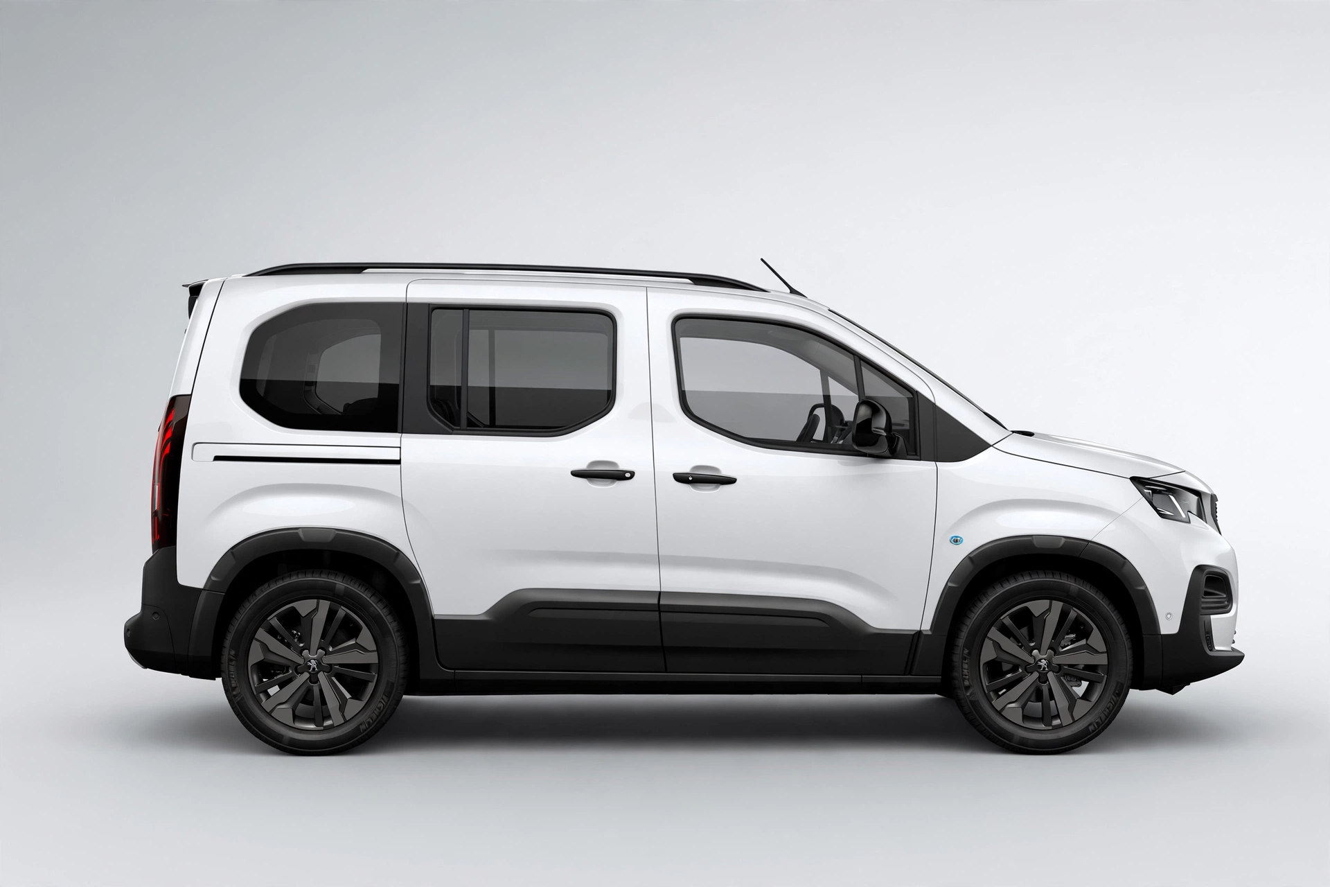 Peugeot E-Rifter Standard, vista lateral