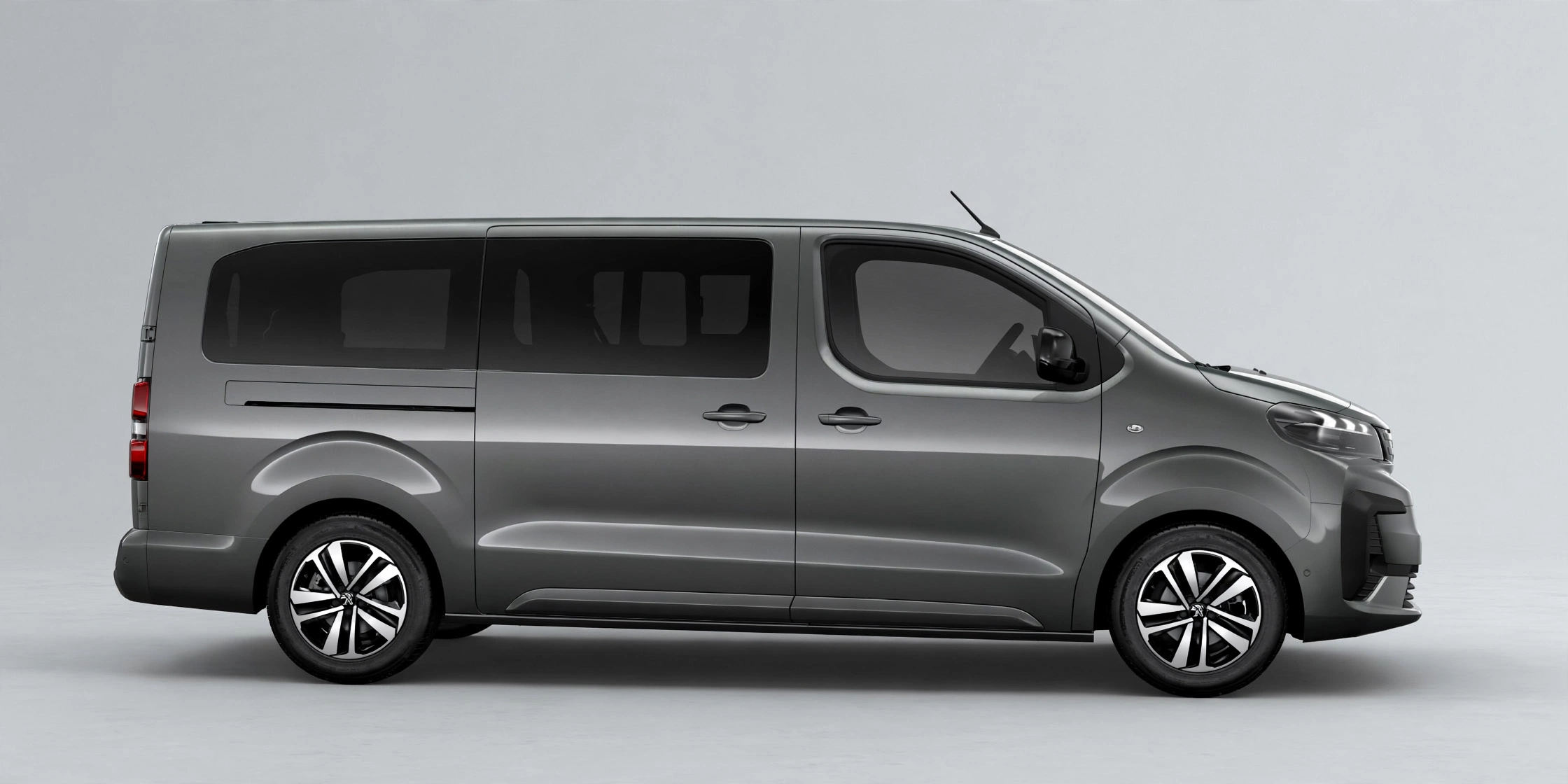 Peugeot E-Traveller Standard Business