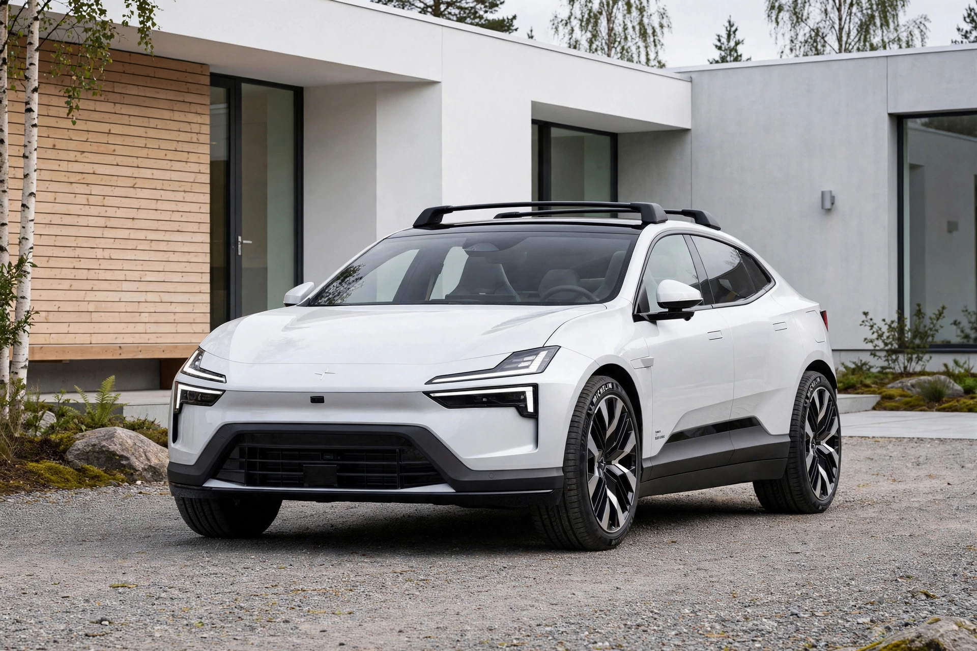 Polestar 4 SUV eléctrico en carretera