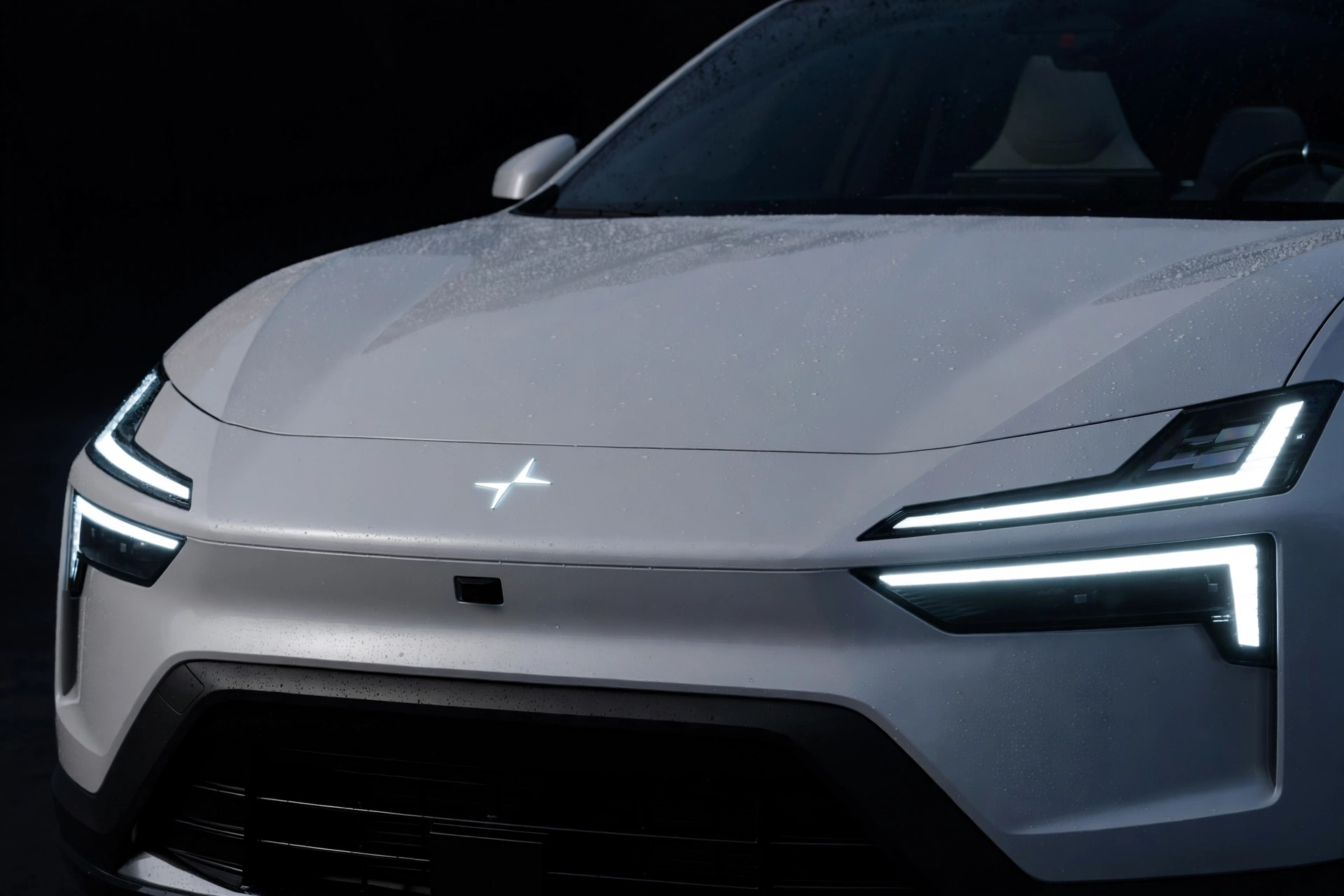 Polestar 4 SUV, vista trasera con luneta de cristal