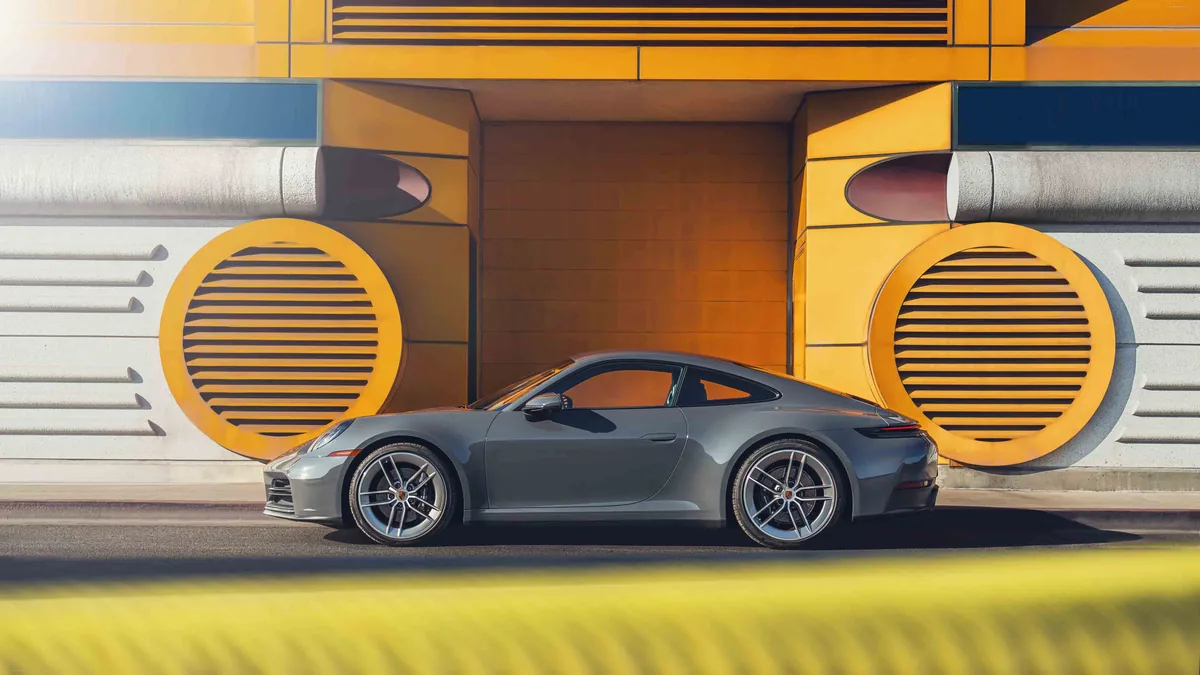 Porsche 911 Carrera