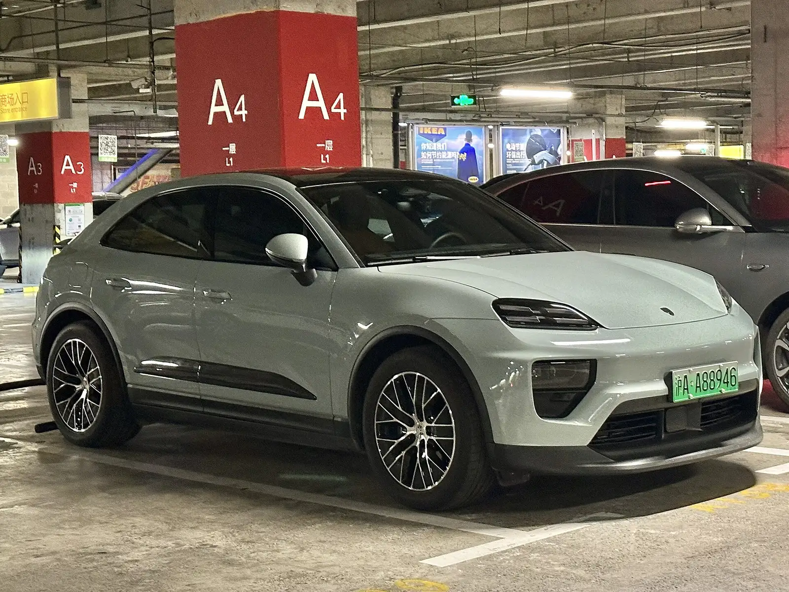Porsche Macan Electric 360 CV