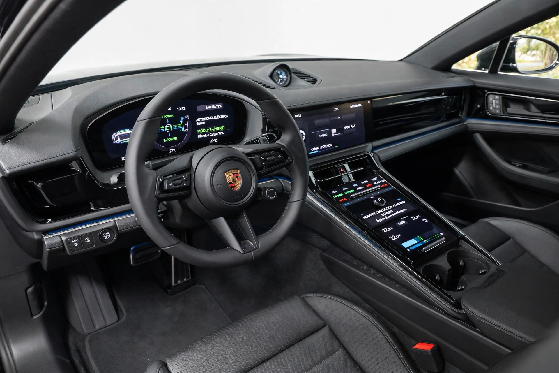 Interior del Porsche Panamera 4 E-Hybrid 2026