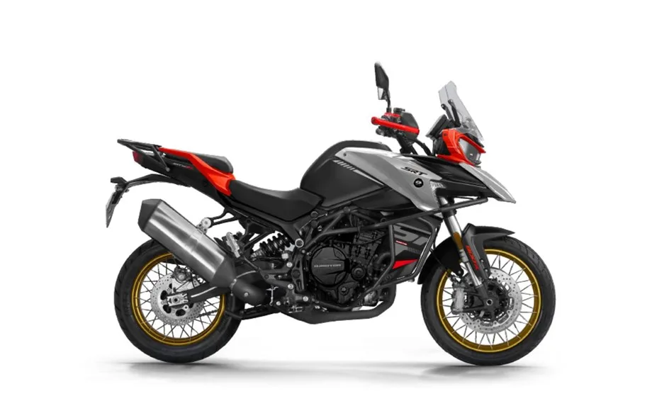 QJMotor SRT 900 SX del año 2025