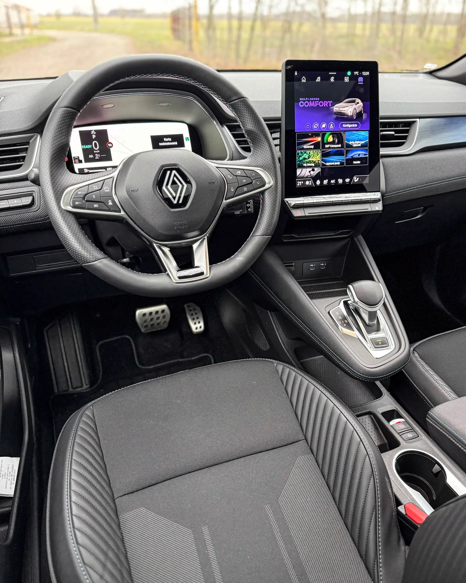 Interior del Renault Captur 2025