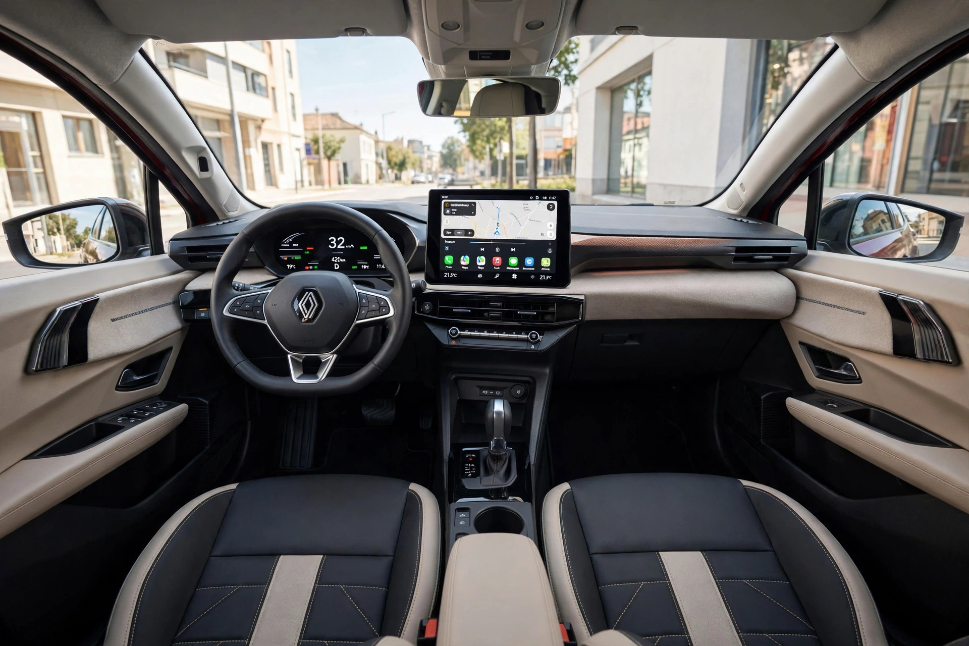 Interior del Renault Clio VI con doble pantalla digital