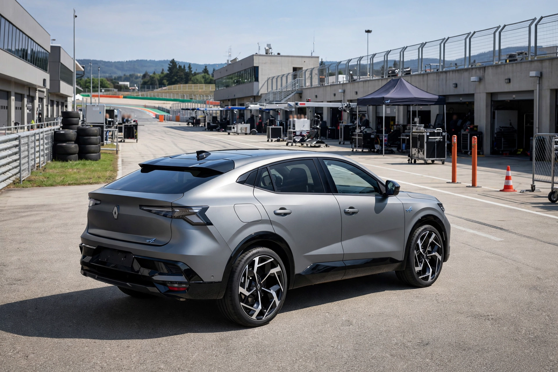 Renault Rafale Atelier Alpine, versión deportiva, en circuito