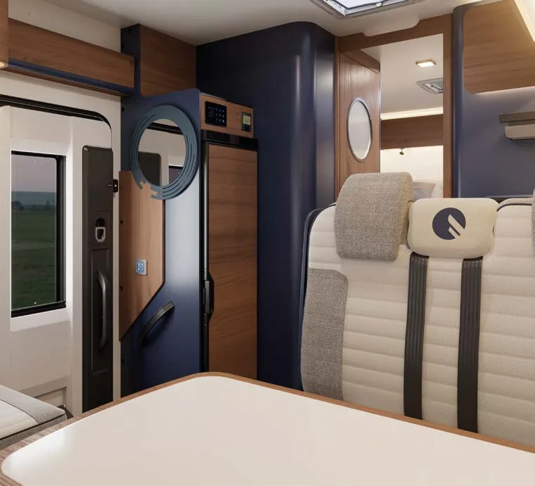 Salón de la Rimor SuperBrig 687 TC 2026 (foto del catálogo oficial)