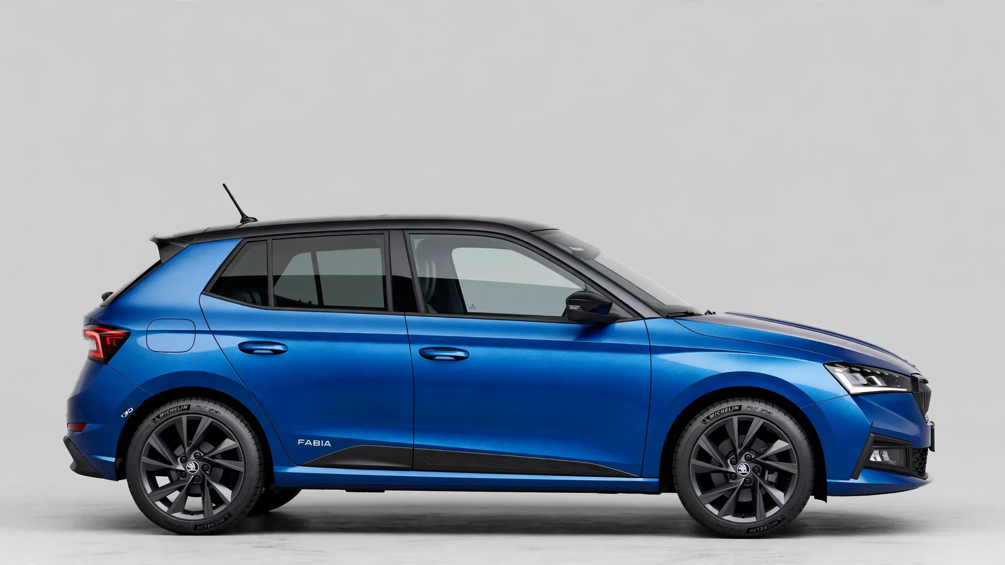 Skoda Fabia 2026, vista lateral del utilitario
