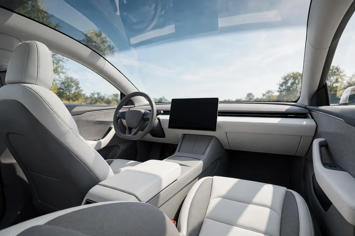 Interior del smart #1 Pro con techo panorámico Halo