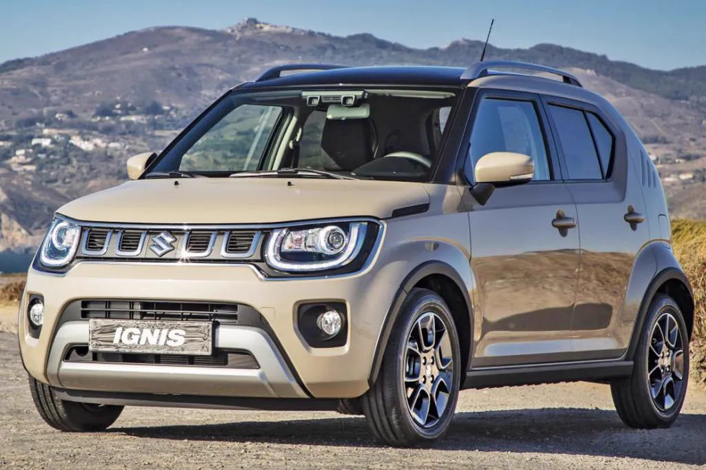 Suzuki Ignis 2025 beige en la naturaleza